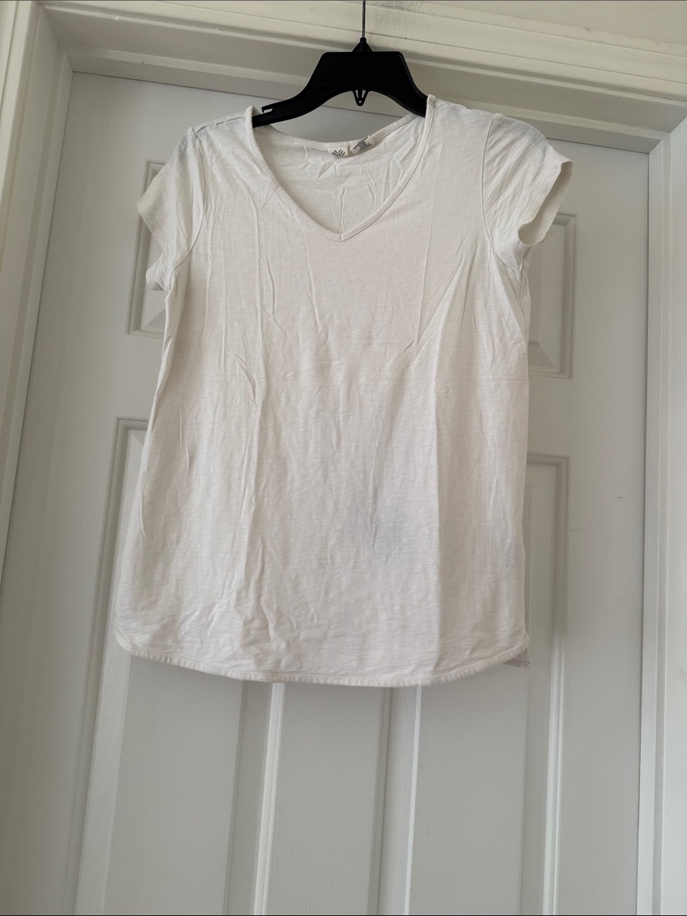 Classic Women's V‑Neck Short Sleeve Tee - off White